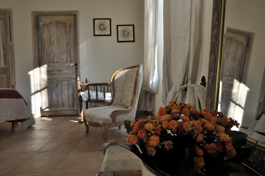 Mas De Lure Bed & Breakfast Salon-de-Provence Bagian luar foto