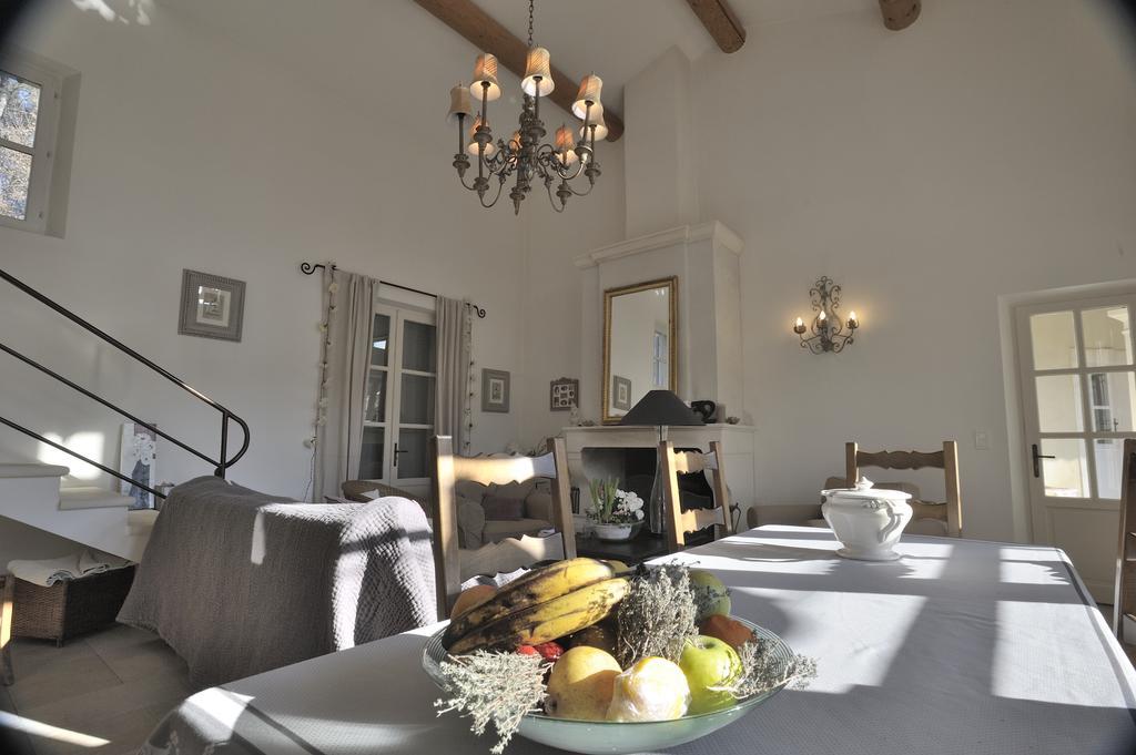 Mas De Lure Bed & Breakfast Salon-de-Provence Bagian luar foto